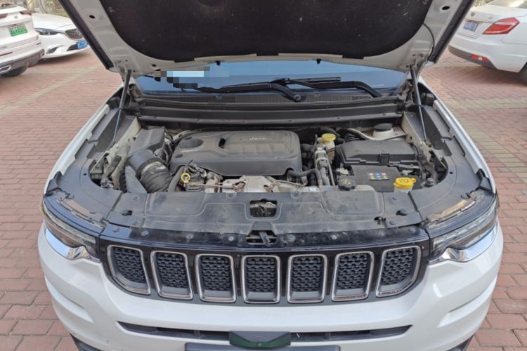 Used Jeep Commander 2018 2.0T Two-Wheel Drive Enjoy Edition China V Engine Bay
