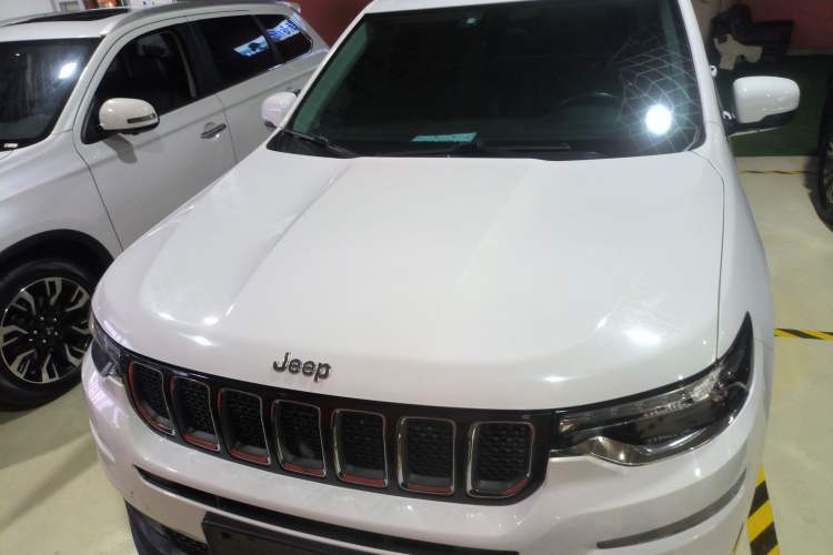 Used Jeep Commander 2018 2.0T Two-Wheel Drive Enjoy Edition China V Exterior 1