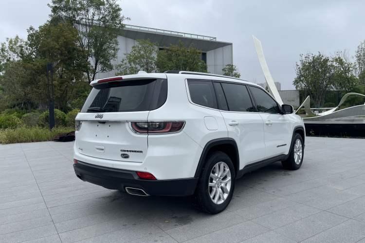 Used Jeep Commander 2018 2.0T Two-Wheel Drive Enjoyment Version China VI Emission Standard Exterior 3