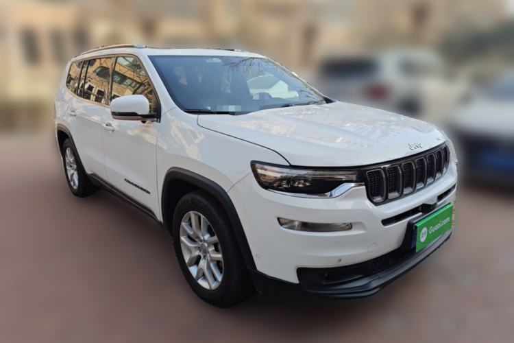 Used Jeep Commander 2018 2.0T Two-Wheel Drive Enjoy Edition China V Front Right 45 Deg
