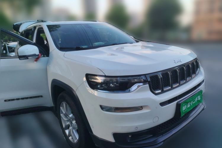 Used Jeep Commander 2018 2.0T Two-Wheel Drive Enjoy Edition China V Front Right 45 Deg