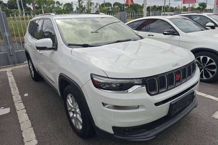 Used Jeep Commander 2018 2.0T Two-Wheel Drive Enjoy Edition China V Front Right 45 Deg