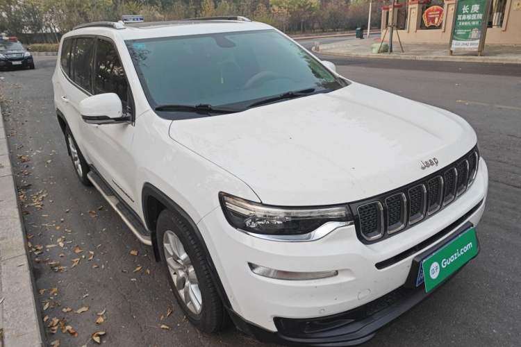 Used Jeep Commander 2018 2.0T Two-Wheel Drive Enjoy Edition China V Front Right 45 Deg