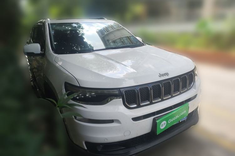 Used Jeep Commander 2018 2.0T Two-Wheel Drive Enjoy Edition China V Front Right 45 Deg