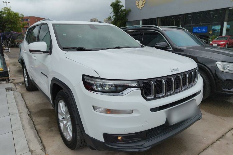Used Jeep Commander 2018 2.0T Two-Wheel Drive Enjoy Edition China V Front Right 45 Deg