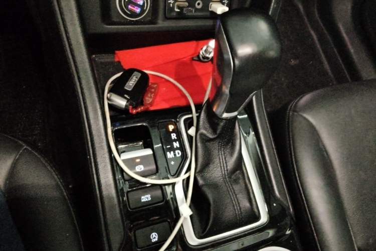 Used Jeep Commander 2018 2.0T Two-Wheel Drive Enjoyment Version China VI Emission Standard Gear Lever