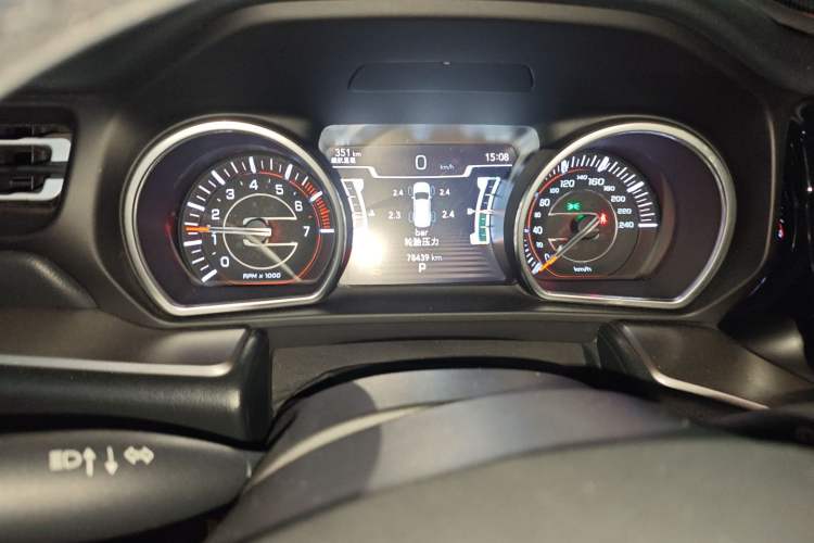 Used Jeep Commander 2018 2.0T Two-Wheel Drive Enjoy Edition China V Instrument Cluster