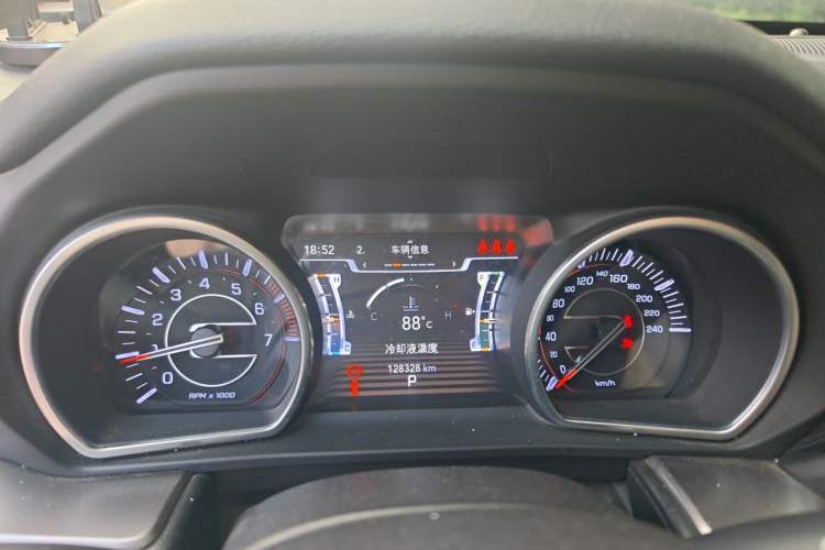 Used Jeep Commander 2018 2.0T Two-Wheel Drive Enjoyment Version China VI Emission Standard Instrument Cluster