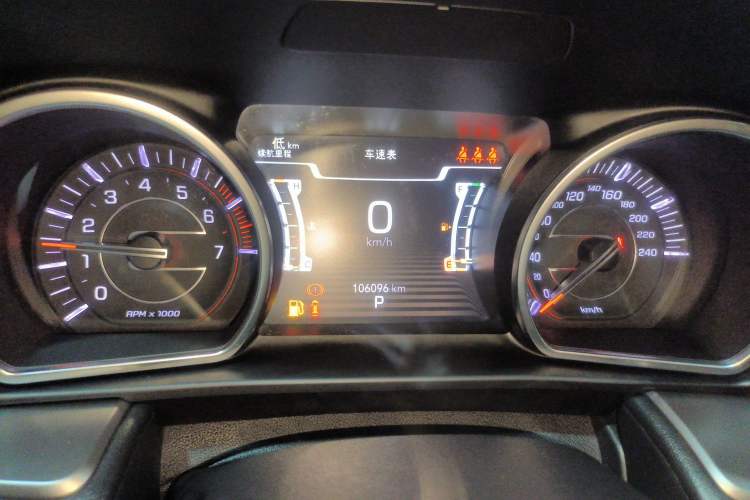 Used Jeep Commander 2018 2.0T Two-Wheel Drive Enjoy Edition China V Instrument Cluster
