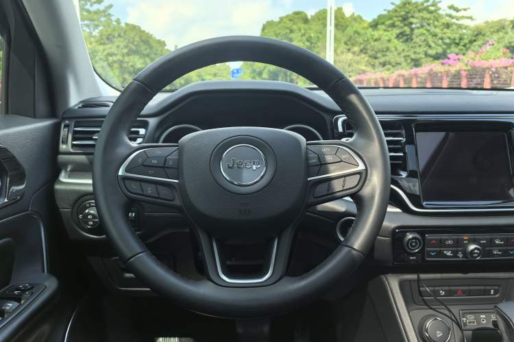 Used Jeep Commander 2018 2.0T Four-Wheel Drive Prestige Edition China V Interior 15