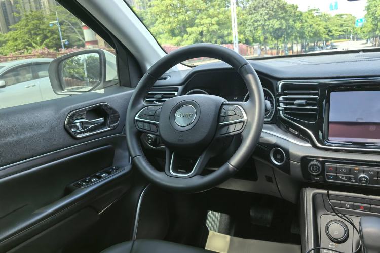 Used Jeep Commander 2018 2.0T Four-Wheel Drive Prestige Edition China V Interior 2