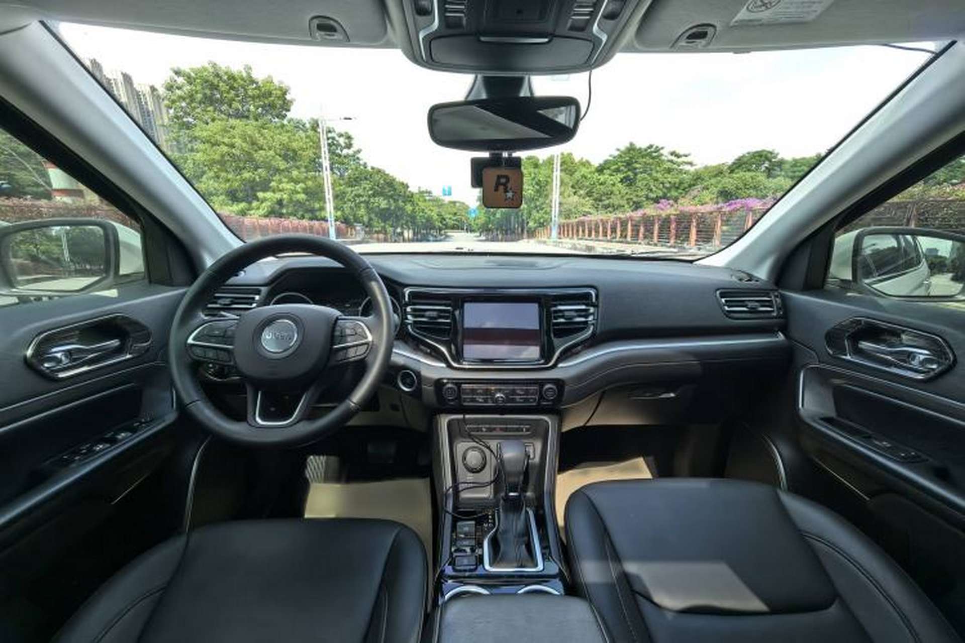Used Jeep Commander 2018 2.0T Four-Wheel Drive Prestige Edition China V Interior 3