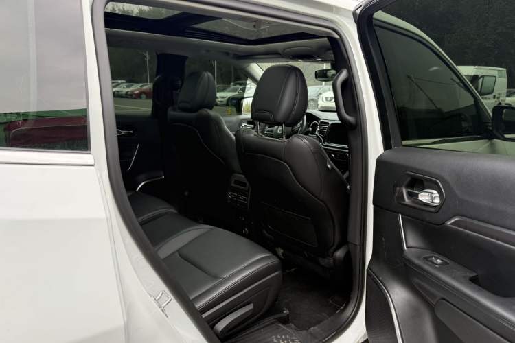 Used Jeep Commander 2018 2.0T Four-Wheel Drive Prestige Edition China V Interior 4