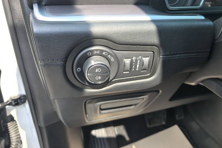Used Jeep Commander 2018 2.0T Four-Wheel Drive Prestige Edition China V Interior 6