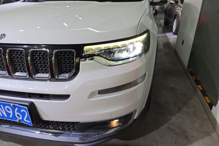Used Jeep Commander 2018 2.0T Four-Wheel Drive Prestige Edition China V Left Front Headlight