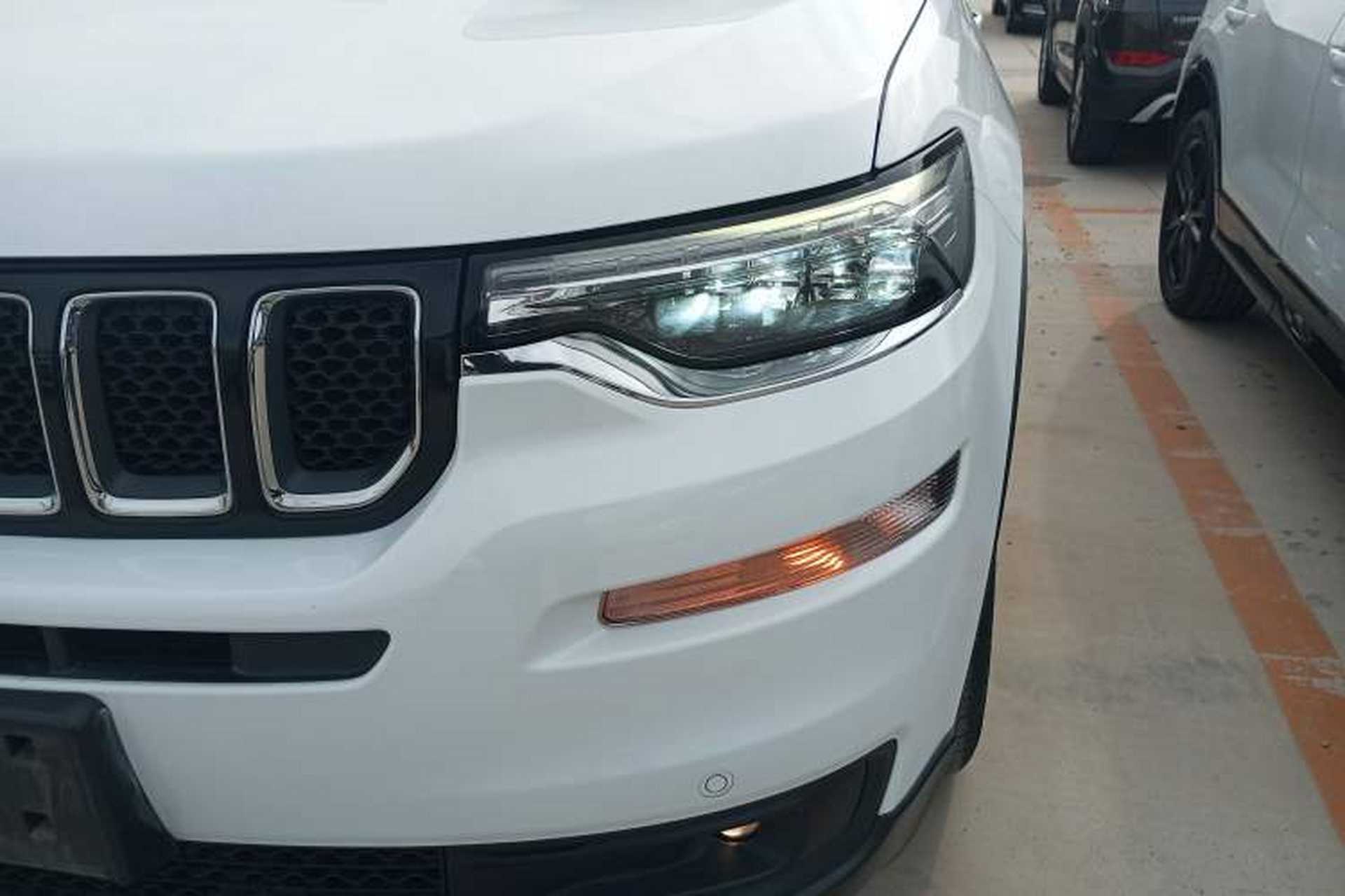 Used Jeep Commander 2018 2.0T Two-Wheel Drive Enjoyment Version China VI Emission Standard Left Front Headlight
