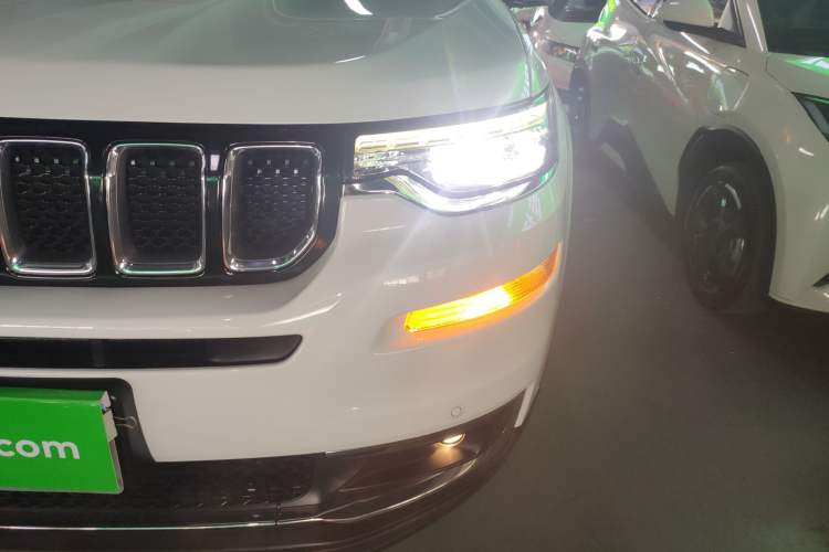 Used Jeep Commander 2018 2.0T Four-Wheel Drive Prestige Edition China V Left Front Headlight
