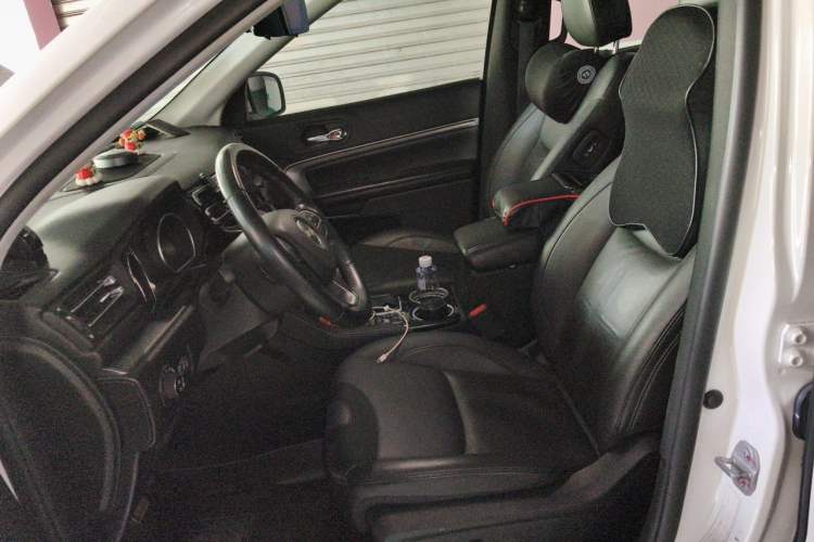 Used Jeep Commander 2018 2.0T Two-Wheel Drive Enjoyment Version China VI Emission Standard Left Front Seat