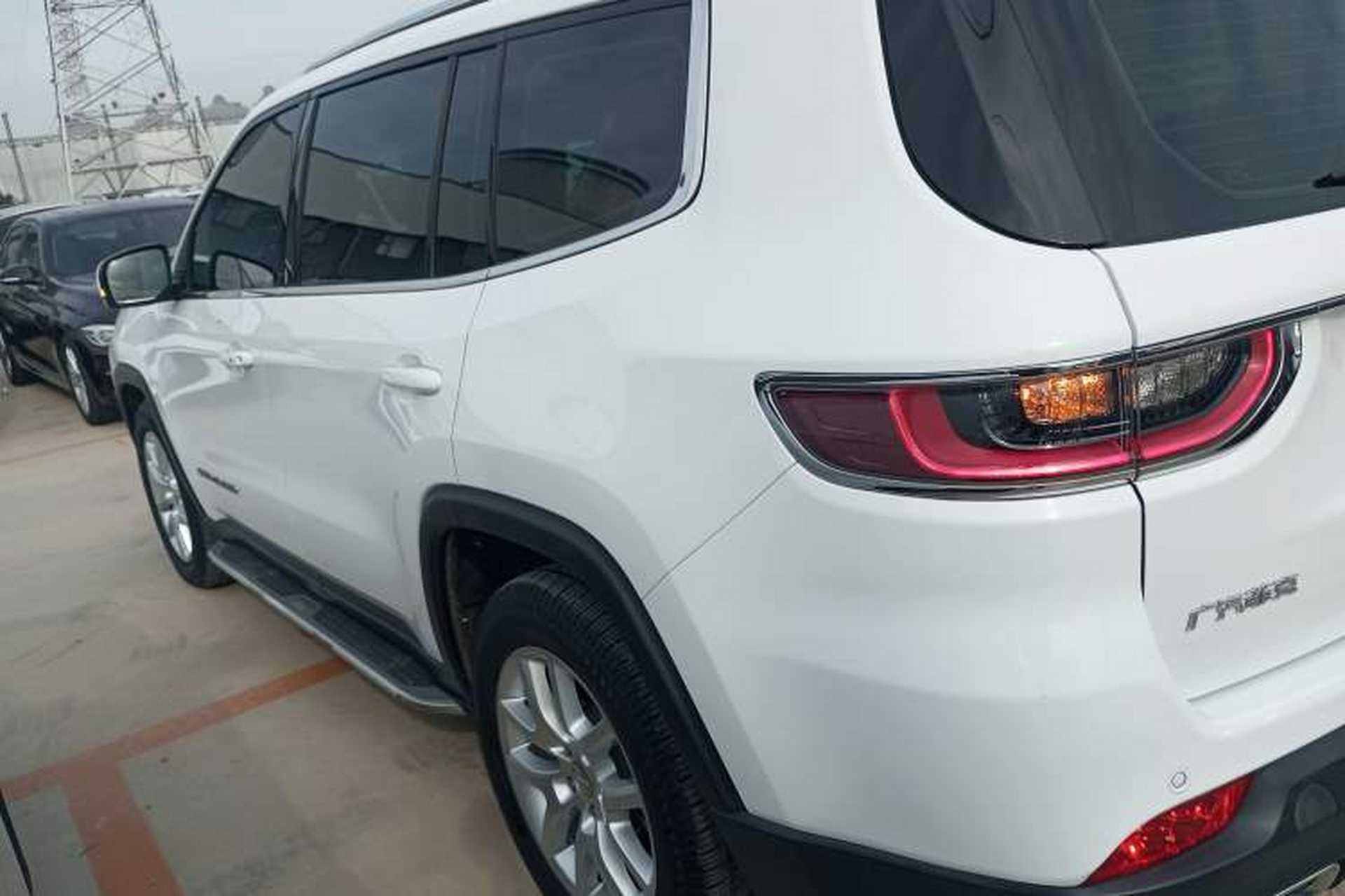 Used Jeep Commander 2018 2.0T Two-Wheel Drive Enjoyment Version China VI Emission Standard Left Side