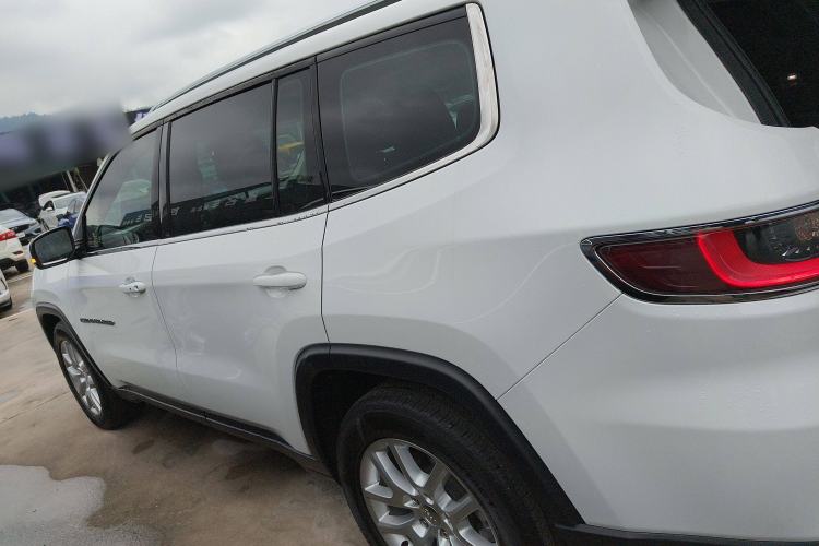 Used Jeep Commander 2018 2.0T Two-Wheel Drive Enjoy Edition China V Left Side