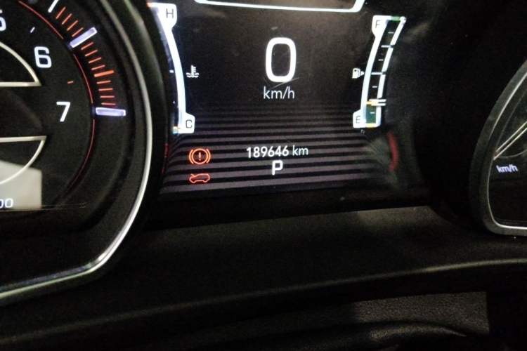 Used Jeep Commander 2018 2.0T Two-Wheel Drive Enjoyment Version China VI Emission Standard Odometer Close Up