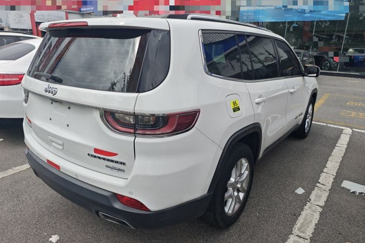 Used Jeep Commander 2018 2.0T Two-Wheel Drive Enjoy Edition China V Rear Right 45 Deg