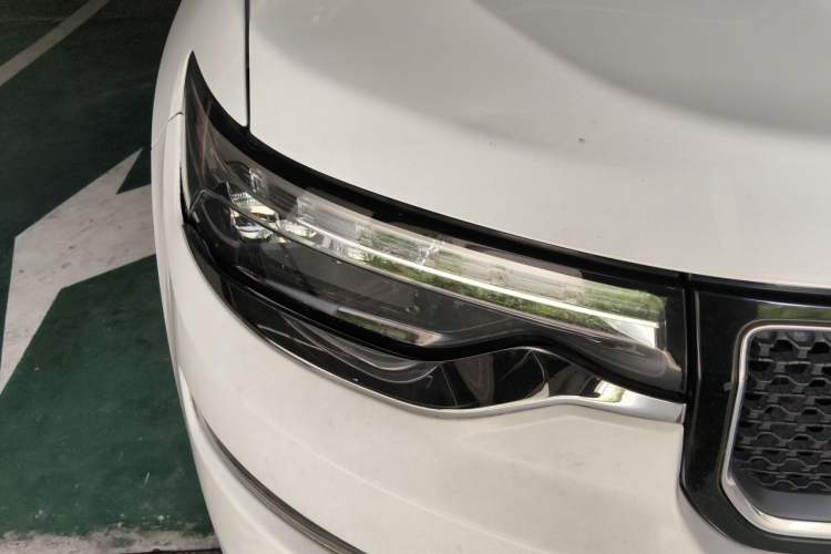 Used Jeep Commander 2018 2.0T Two-Wheel Drive Enjoyment Version China VI Emission Standard Right Front Headlight