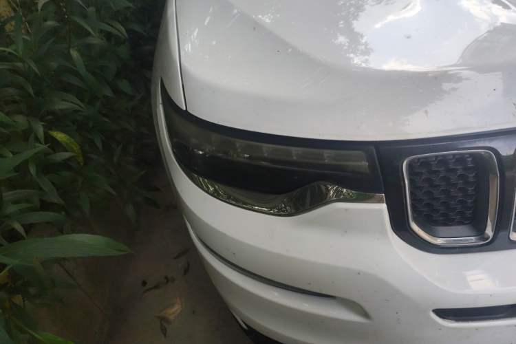 Used Jeep Commander 2018 2.0T Two-Wheel Drive Enjoy Edition China V Right Front Headlight