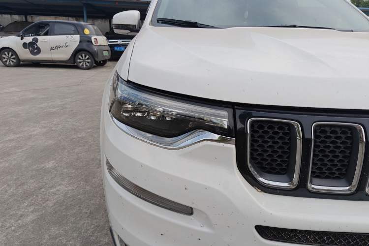 Used Jeep Commander 2018 2.0T Four-Wheel Drive Prestige Edition China V Right Front Headlight
