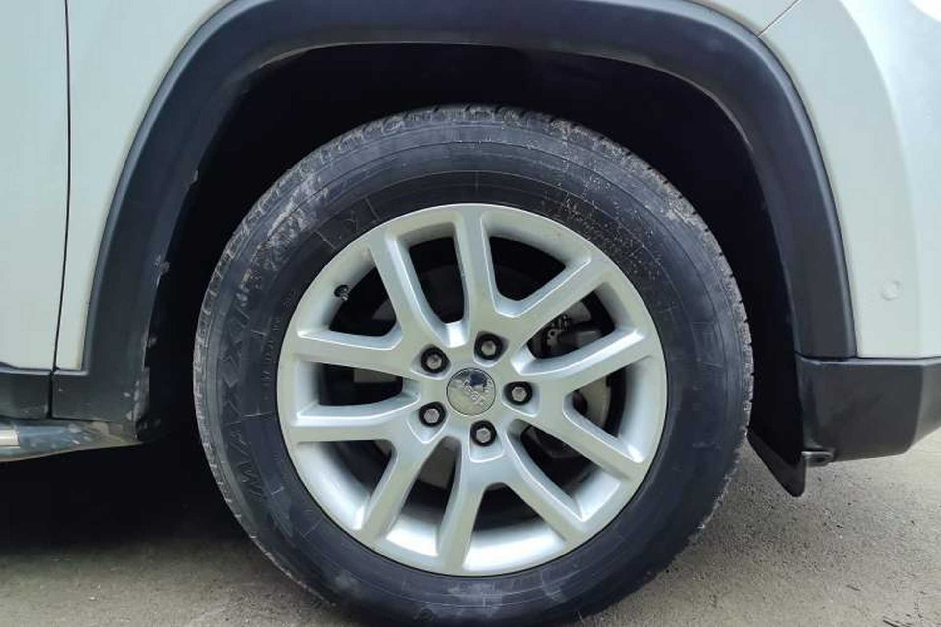 Used Jeep Commander 2018 2.0T Two-Wheel Drive Enjoy Edition China V Right Front Wheel Hub