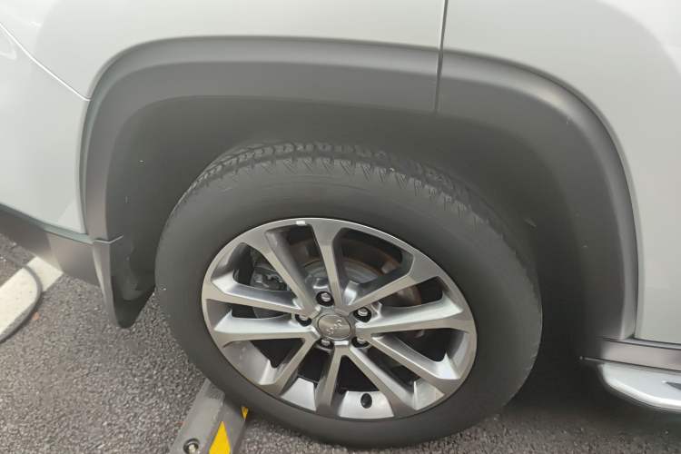 Used Jeep Commander 2018 2.0T Four-Wheel Drive Prestige Edition China V Right Rear Wheel Hub