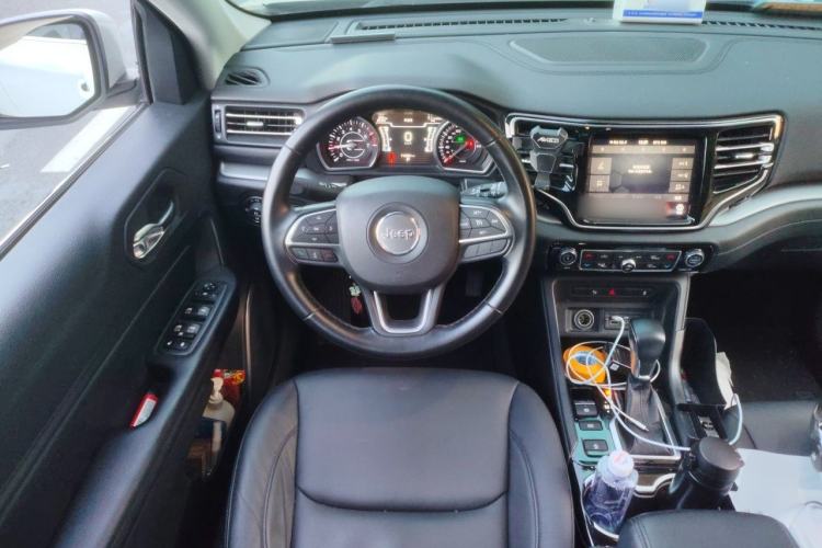 Used Jeep Commander 2018 2.0T Two-Wheel Drive Enjoy Edition China V Steering Wheel