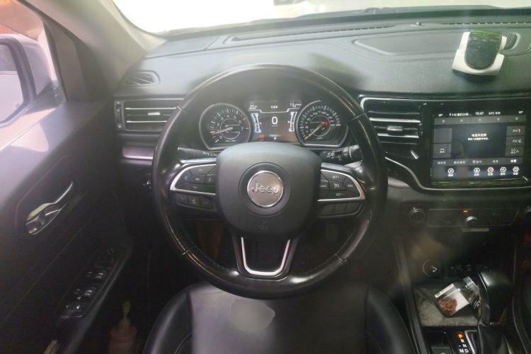 Used Jeep Commander 2018 2.0T Two-Wheel Drive Enjoy Edition China V Steering Wheel