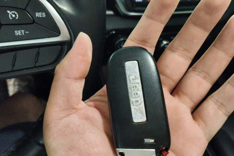 Used Jeep Commander 2018 2.0T Two-Wheel Drive Enjoyment Version China VI Emission Standard Vehicle Key