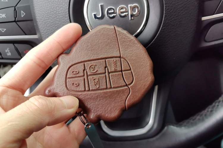 Used Jeep Commander 2018 2.0T Two-Wheel Drive Enjoy Edition China V Vehicle Key