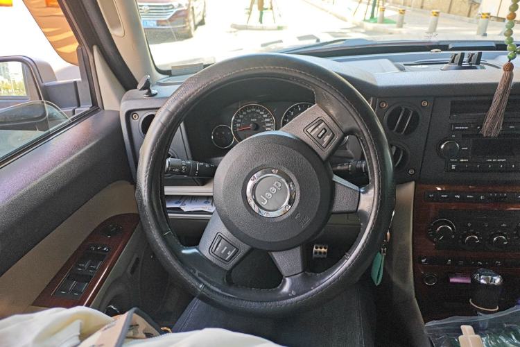 Used Jeep Commander Classic 2007 4.7 Steering Wheel