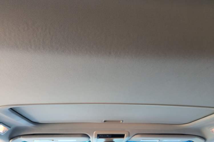 Used Jeep Commander Classic 2008 5.7 HEMI Headliner