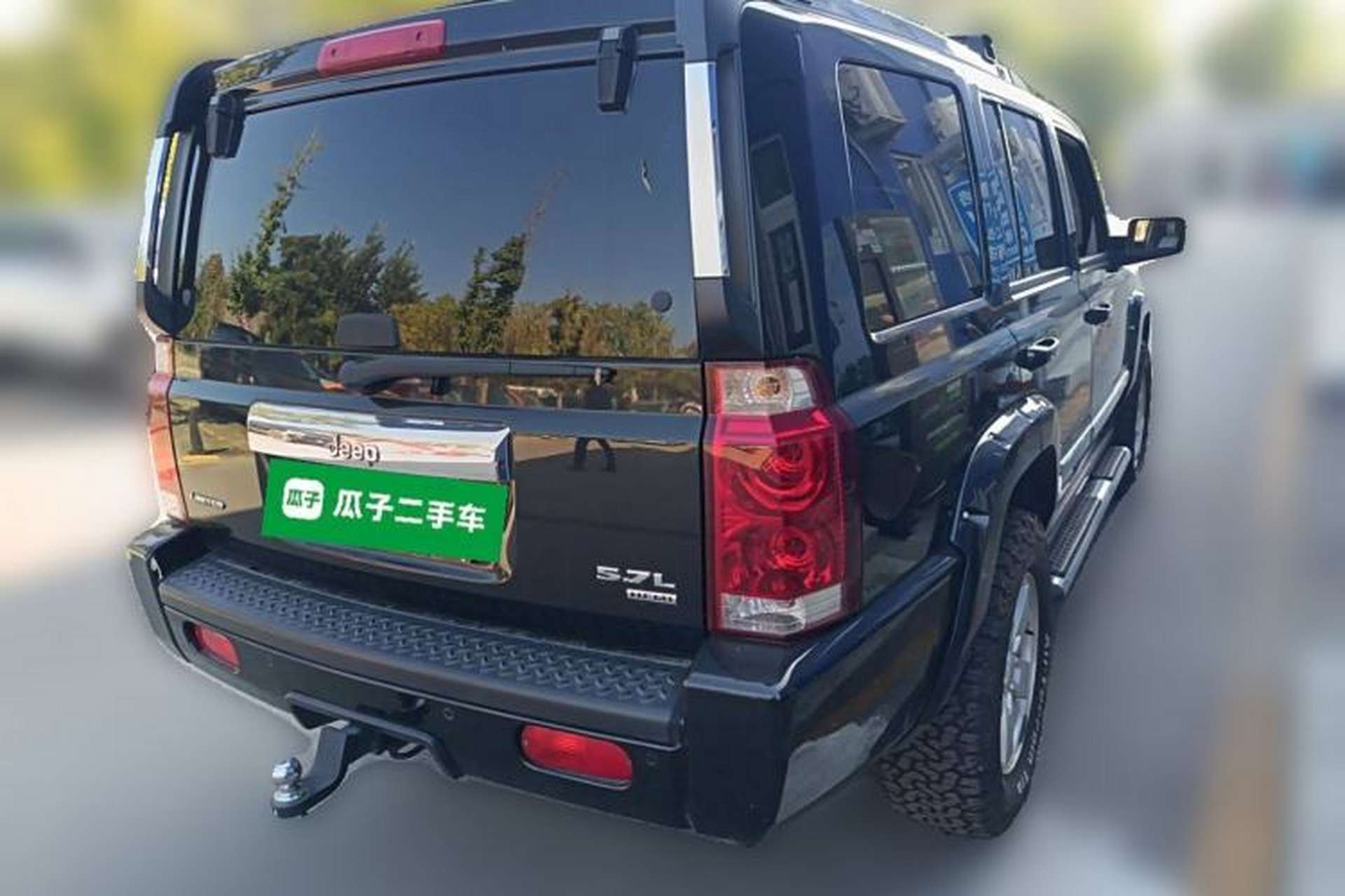Used Jeep Commander Classic 2008 5.7 HEMI Rear Right 45 Deg