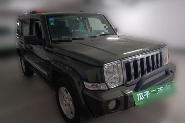 Used Jeep Commander Classic 2008 4.7 Front Right 45 Deg