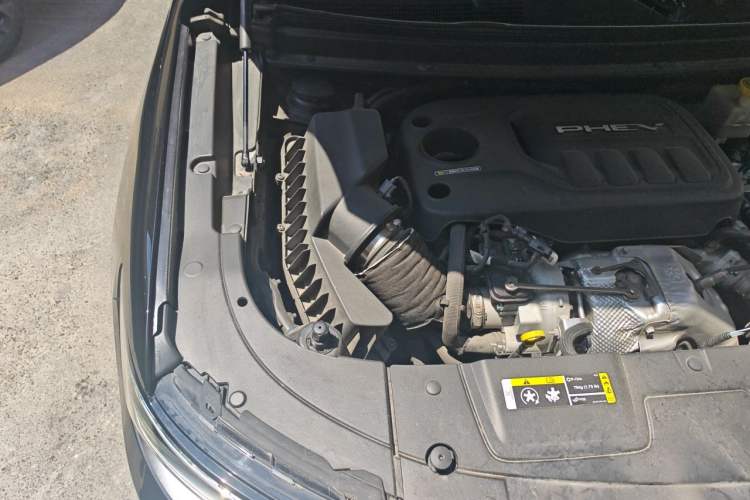 Used Jeep Commander PHEV 2020 2.0T Plug-in Hybrid Enjoyment Version Engine Bay Right