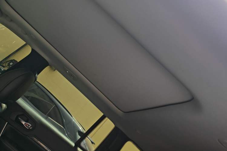 Used Jeep Commander PHEV 2020 2.0T Plug-in Hybrid Enjoyment Version Headliner