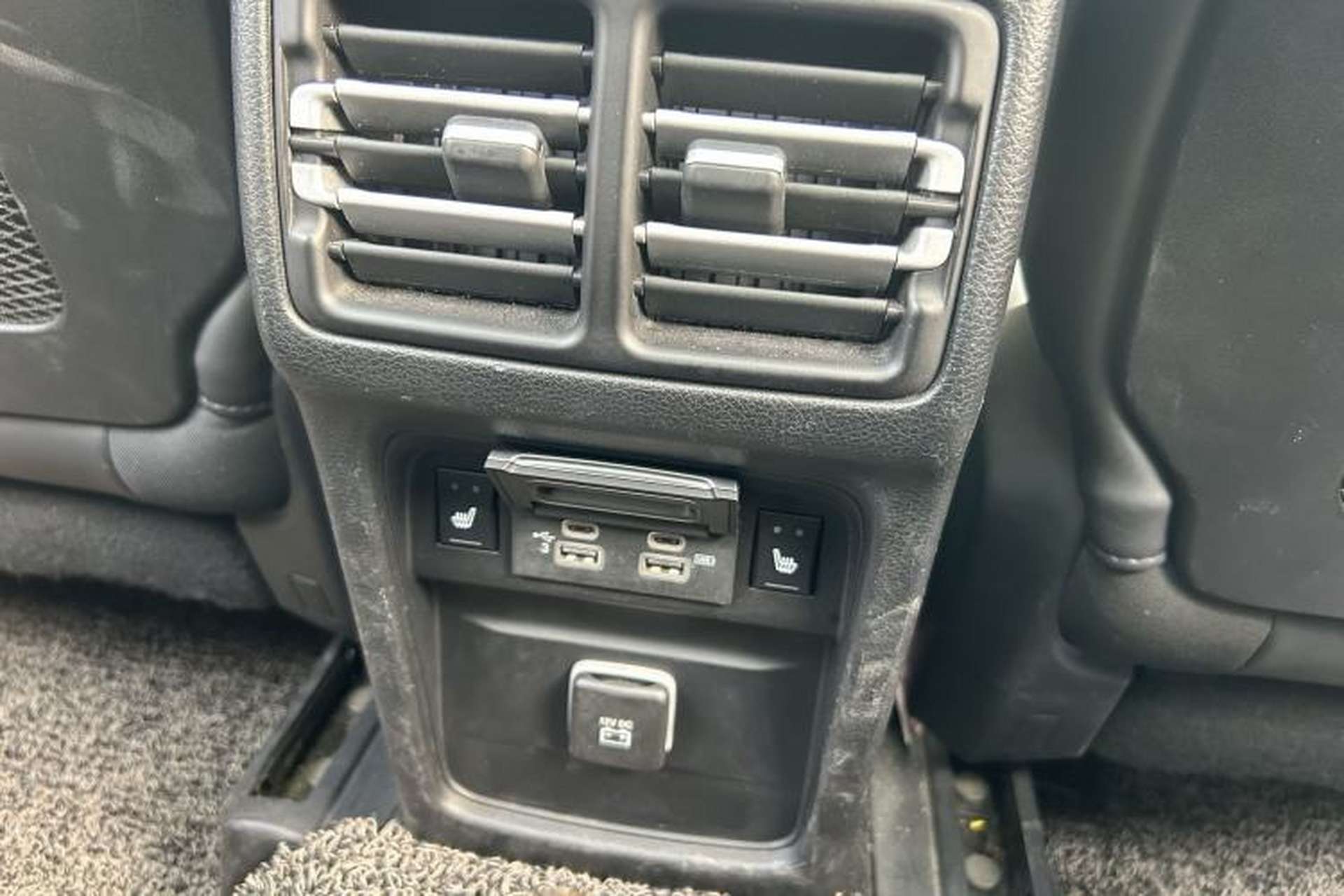 Used Jeep Commander PHEV 2020 2.0T Plug-in Hybrid Premium Edition Interior 15