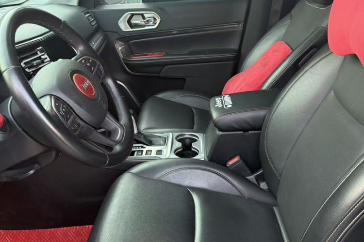 Used Jeep Commander PHEV 2020 2.0T Plug-in Hybrid Enjoyment Version Interior 2