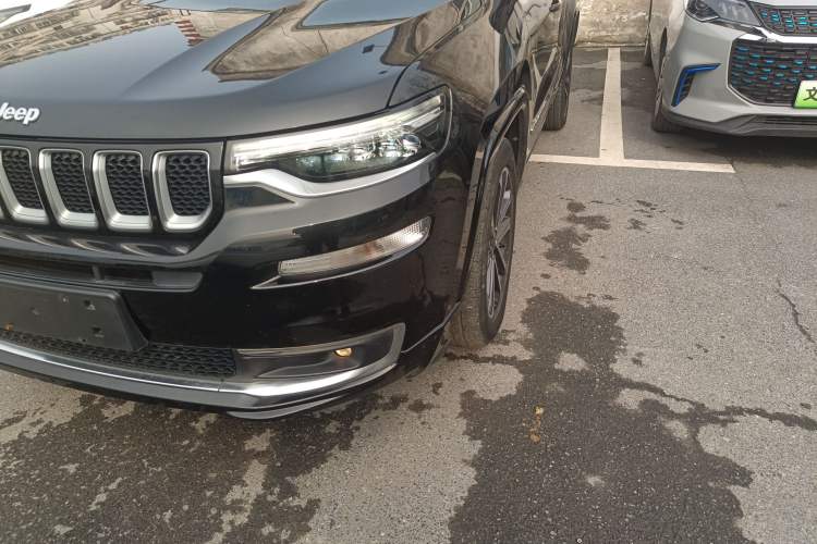 Used Jeep Commander PHEV 2020 2.0T Plug-in Hybrid Premium Edition Left Front Headlight
