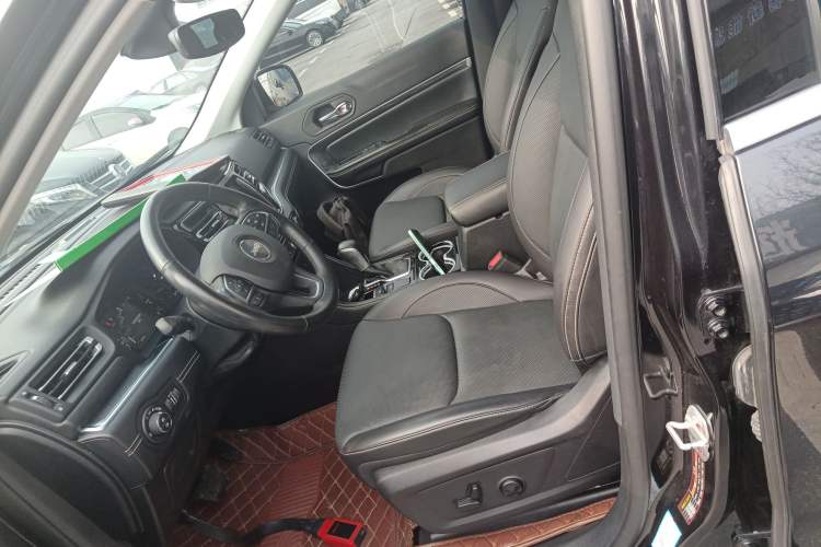Used Jeep Commander PHEV 2020 2.0T Plug-in Hybrid Premium Edition Left Front Seat