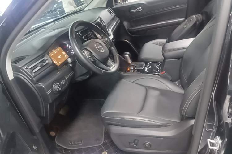 Used Jeep Commander PHEV 2020 2.0T Plug-in Hybrid Premium Edition Left Front Seat