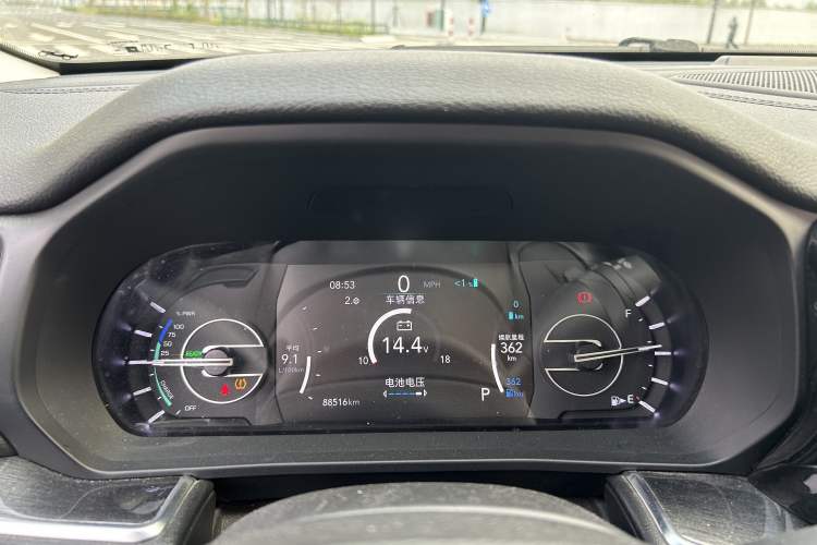 Used Jeep Commander PHEV 2020 2.0T Plug-in Hybrid Premium Edition Odometer Close Up