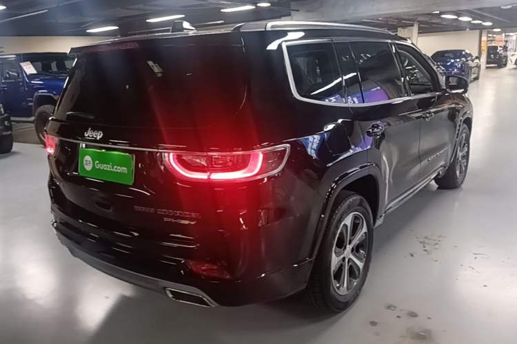 Used Jeep Commander PHEV 2020 2.0T Plug-in Hybrid Premium Edition Rear Right 45 Deg