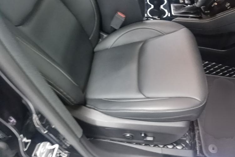 Used Jeep Commander PHEV 2020 2.0T Plug-in Hybrid Premium Edition Right Front Seat