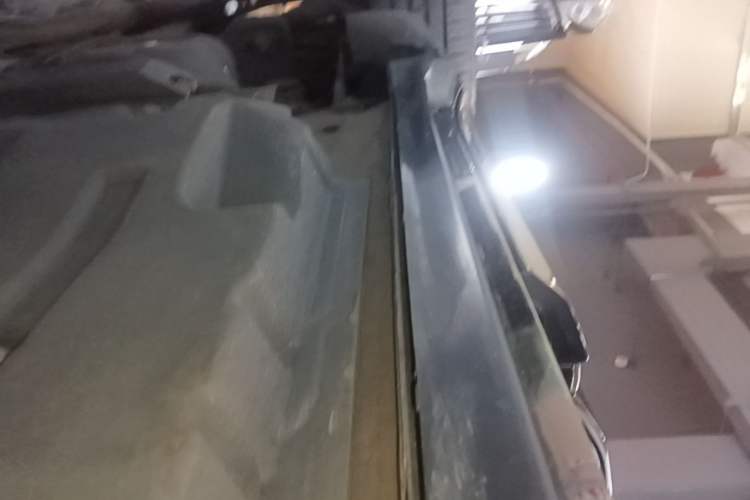 Used Jeep Commander PHEV 2020 2.0T Plug-in Hybrid Premium Edition Right Side Sill